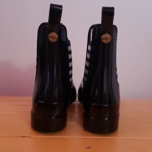 London Fog Rain Boots - Picture 6 of 10